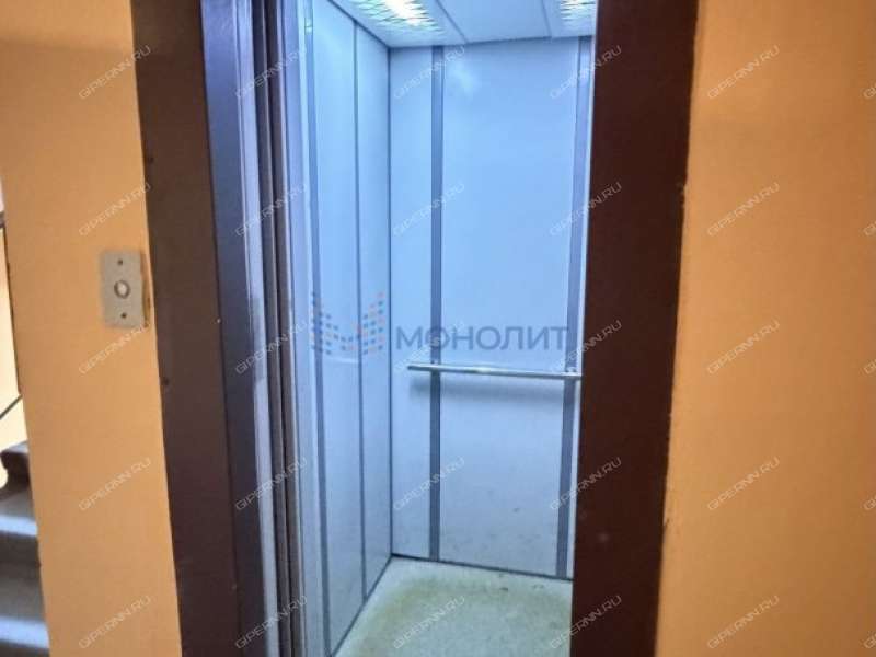 двухкомнатная квартира на улице Сергея Есенина дом 3