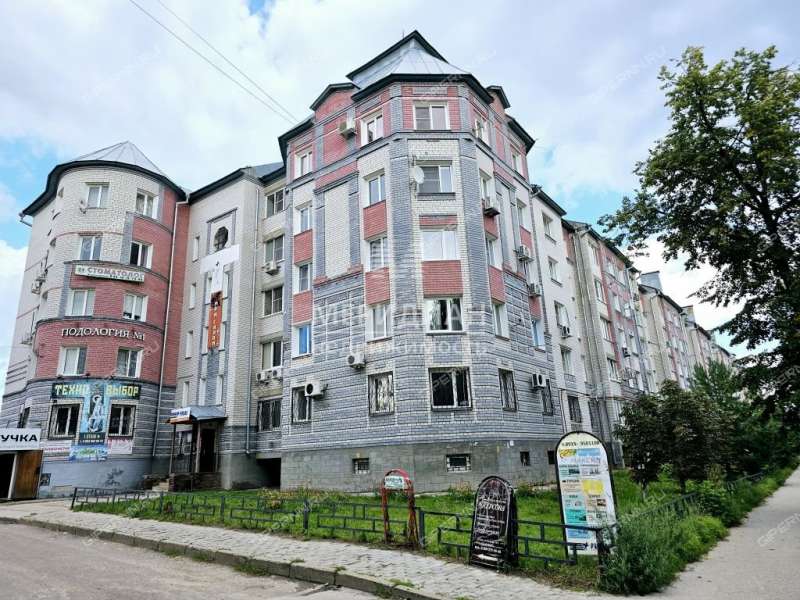 трёхкомнатная квартира на улице Ленина дом 161 к2 город Бор