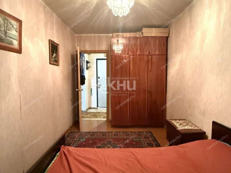 трёхкомнатная квартира в 6-м микрорайоне дом 19