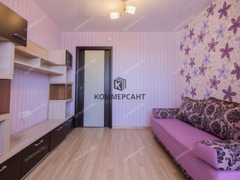 3-komnatnaya-ul-molitovskaya-d-2 фото