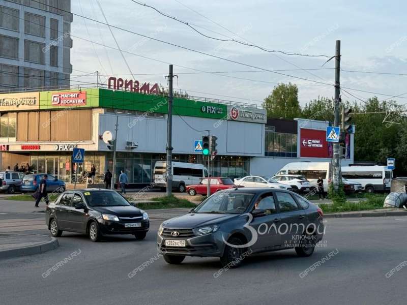 трёхкомнатная квартира на Космической улице дом 52