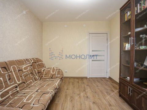 3-komnatnaya-ul-romantikov-d-8 фото