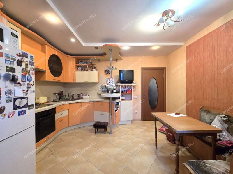 трёхкомнатная квартира на улице Нижне-Печерская дом 2