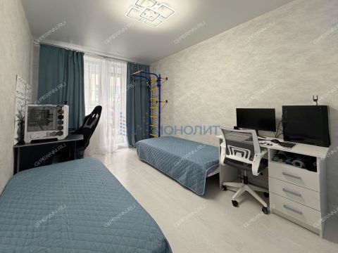 3-komnatnaya-ul-rodionova-d-192-k3 фото