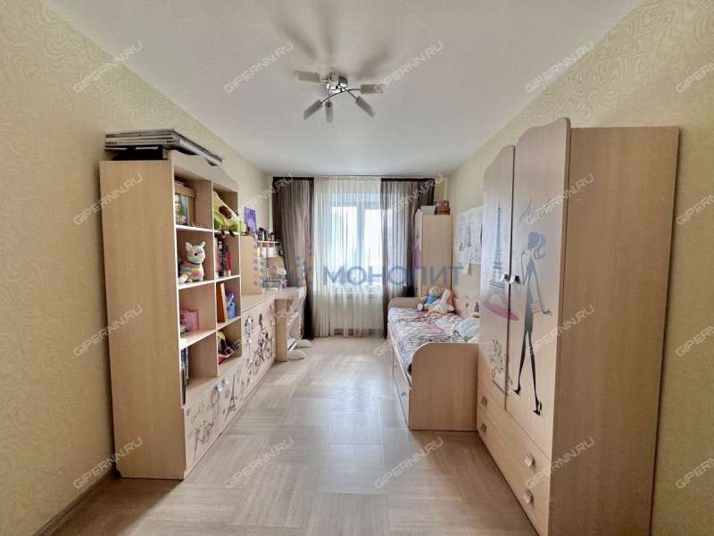 пятикомнатная квартира на улице Петрищева дом 14 город Дзержинск
