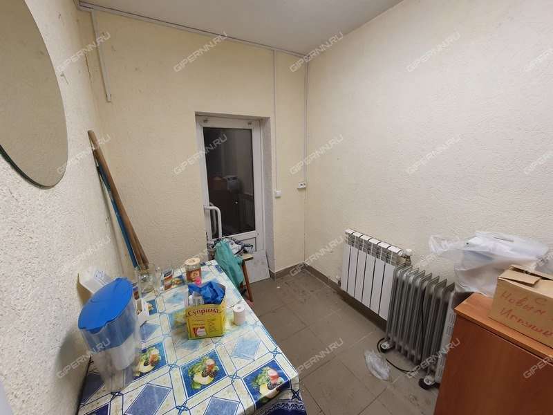 помещение под торговую площадь на улице Чкалова