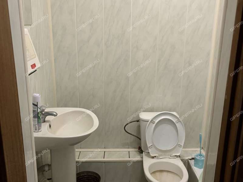 помещение под офис на площади Максима Горького