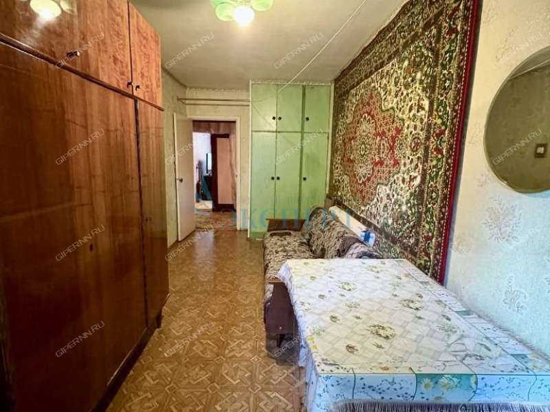 трёхкомнатная квартира на улице Маршала Малиновского дом 10