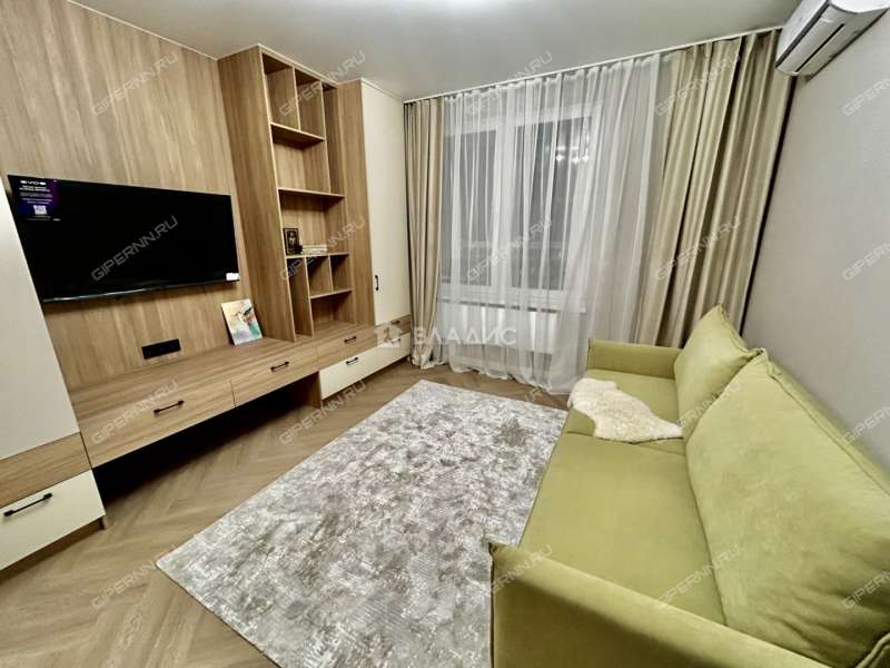 трёхкомнатная квартира на Лысогорской улице дом 89 к3