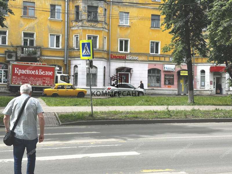 помещение под торговую площадь на улице Чаадаева