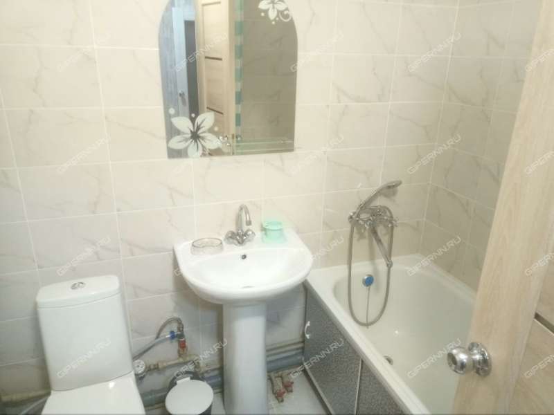 однокомнатная квартира на Берестяной улице дом 2