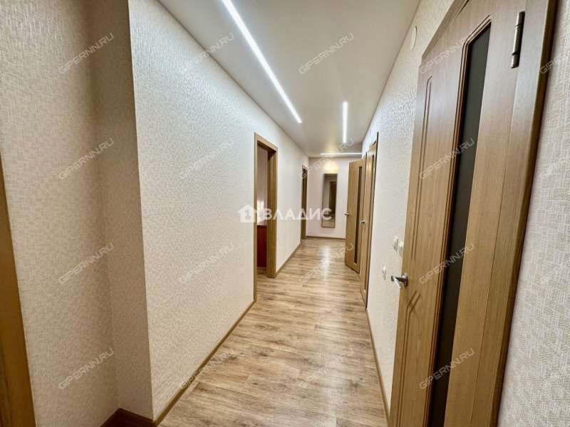 трёхкомнатная квартира на улице Академика Сахарова дом 111 к2