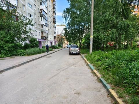 2-komnatnaya-ul-verhnepecherskaya-d-12 фото