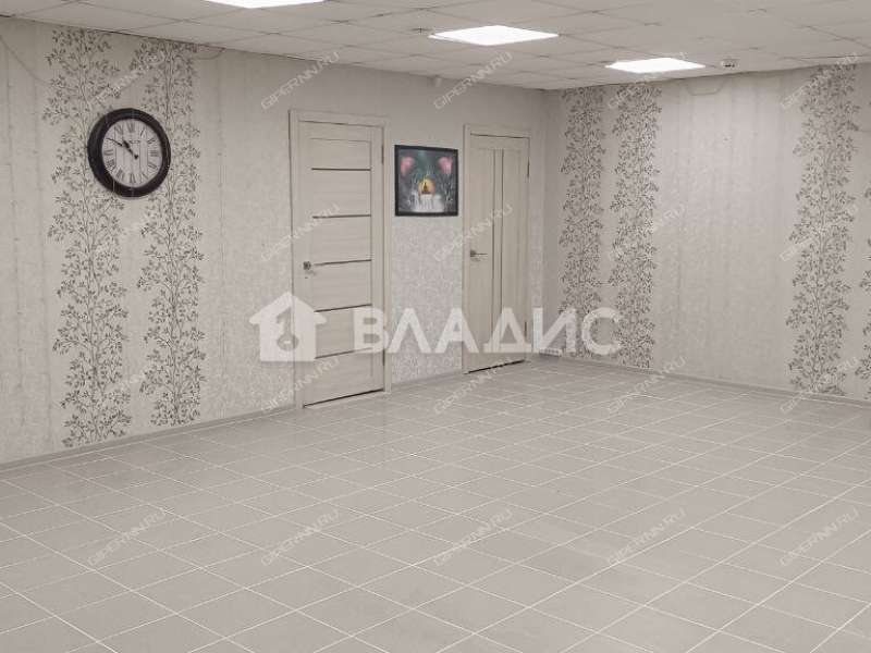 помещение под помещение свободного назначения на Яблоневой улице