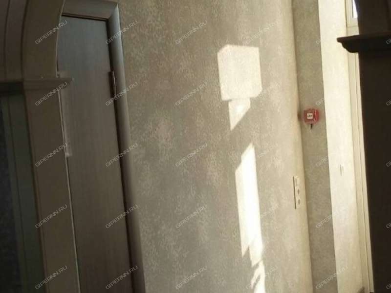 помещение под торговую площадь на Коммуны ул., д.14