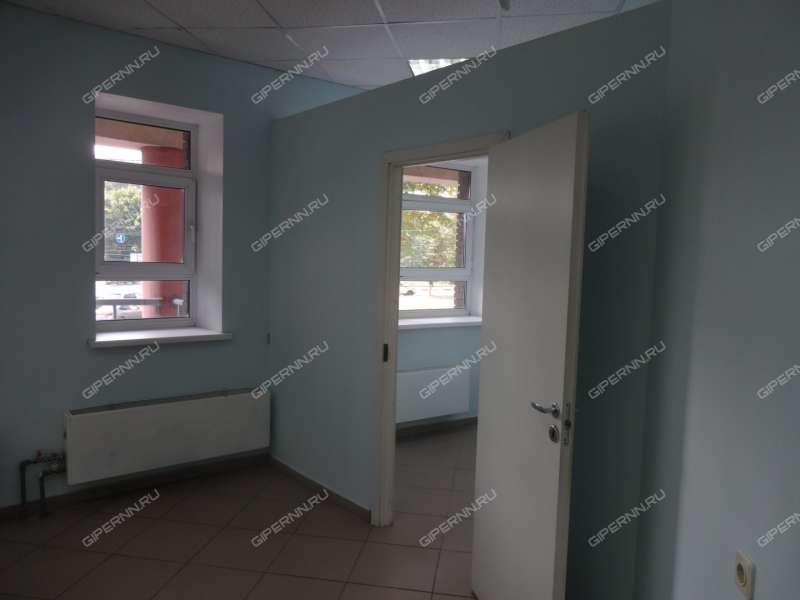 помещение под офис, торговую площадь на улице Белинского