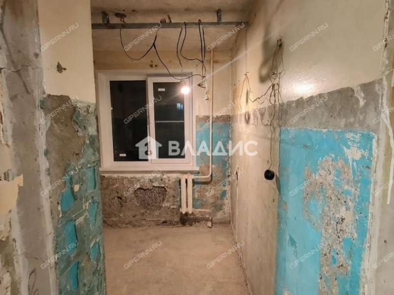 четырёхкомнатная квартира на улице Баренца дом 12