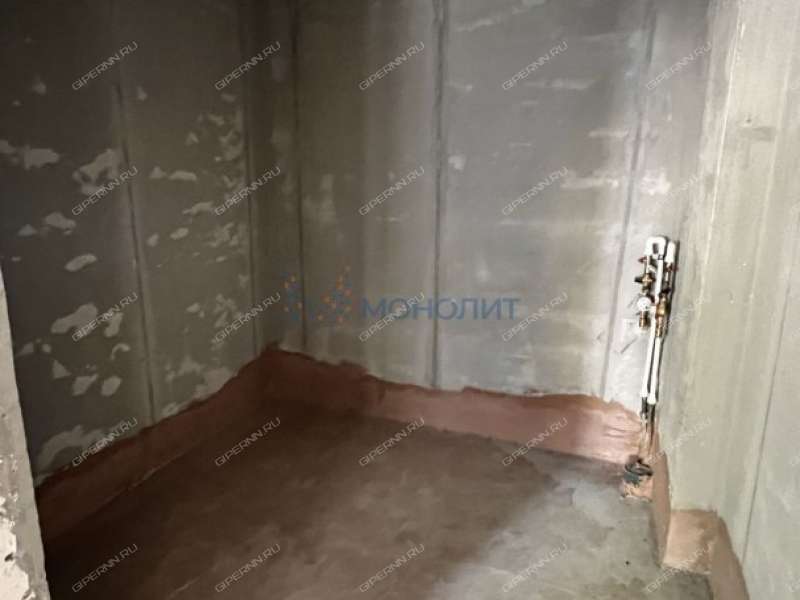 помещение под офис, торговую площадь на улице Родионова