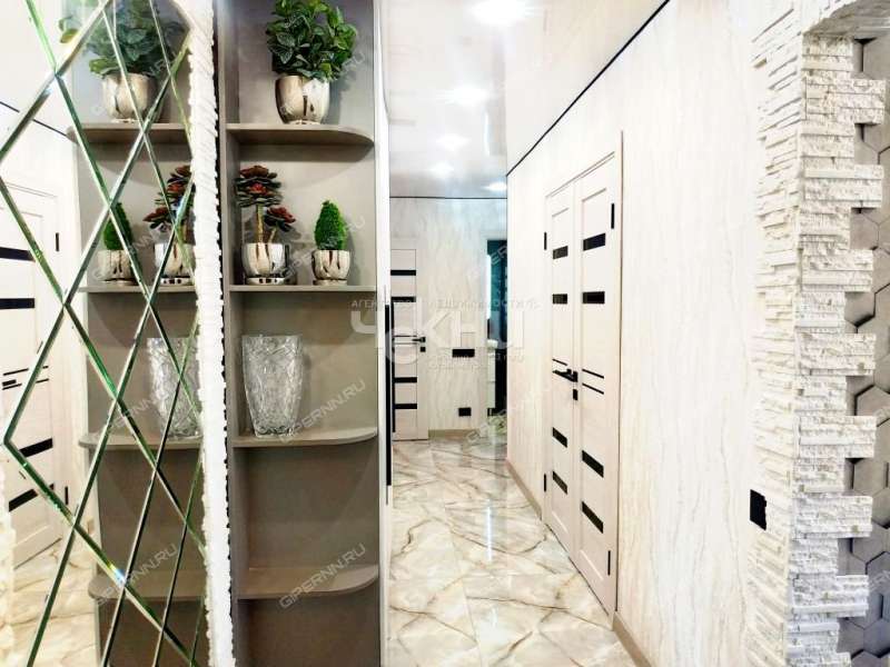 трёхкомнатная квартира на улице Октябрьской Революции дом 40