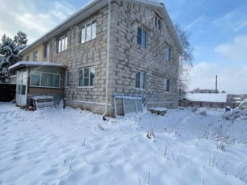 дом на Пролетарской улице рабочий посёлок Решетиха