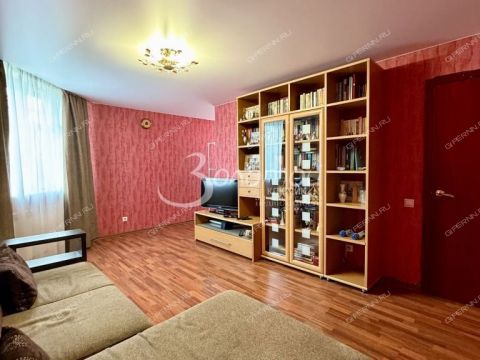 4-komnatnaya-ul-kerchenskaya-d-14a фото