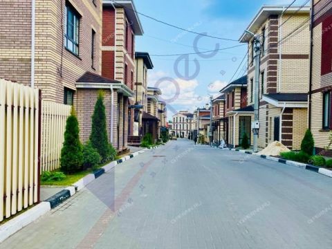 taunhaus-derevnya-novaya-derevnya-kstovskiy-rayon фото