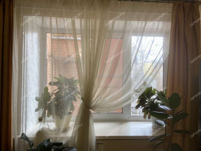 четырёхкомнатная квартира на Московском шоссе дом 17а