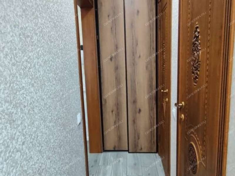 трёхкомнатная квартира на Мончегорской улице дом 30