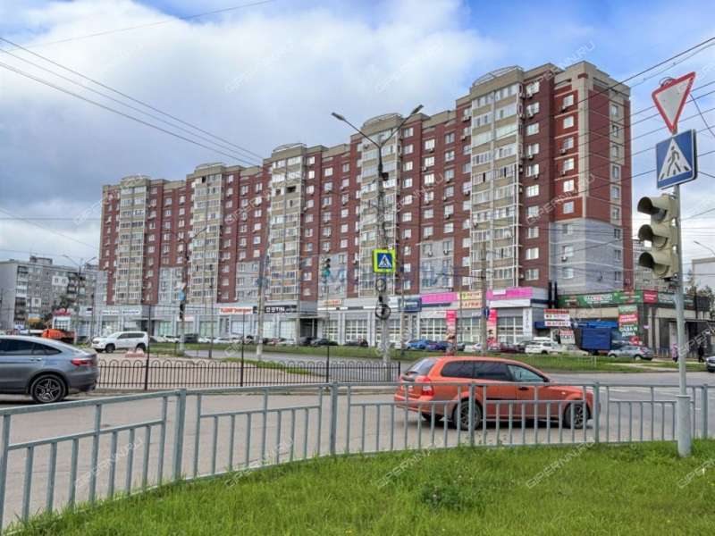 трёхкомнатная квартира на улице Плотникова дом 5