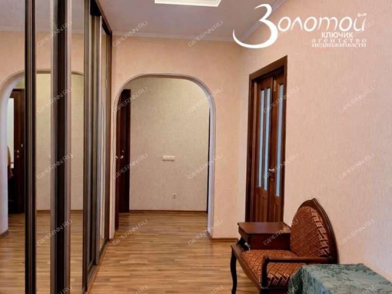 трёхкомнатная квартира на улице Ванеева дом 229