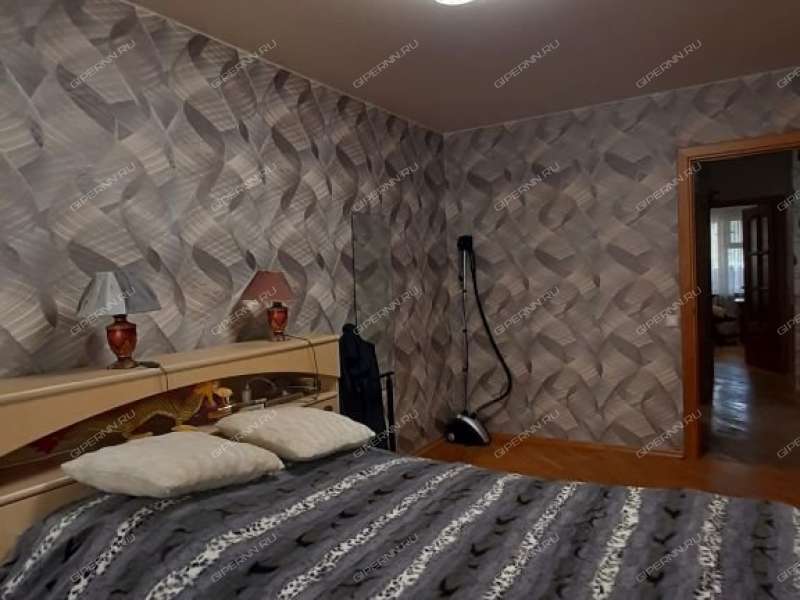 четырёхкомнатная квартира на улице Карла Маркса дом 24