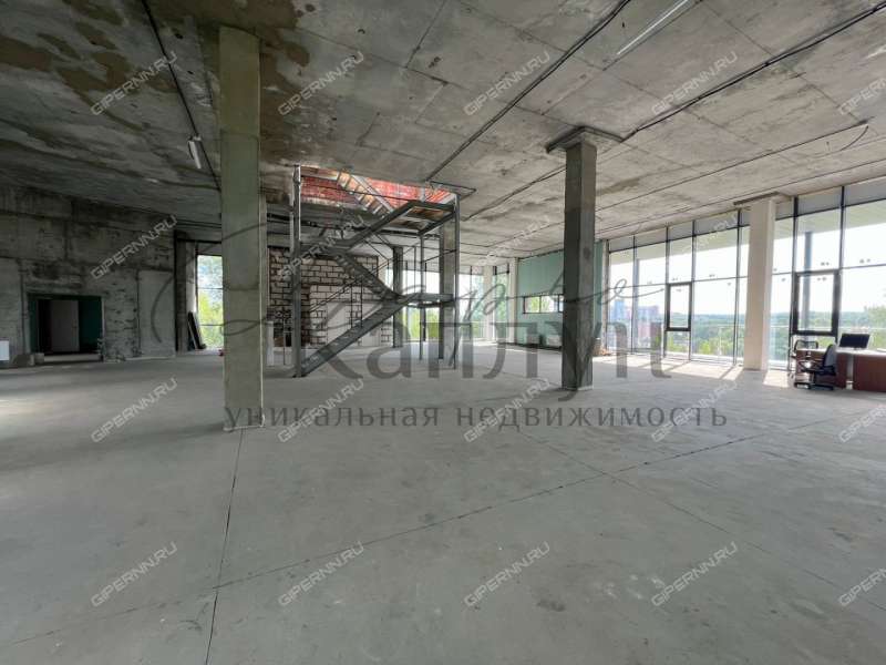 помещение под торговую площадь на улице Композитора Касьянова