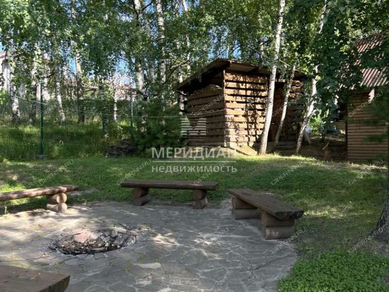 здание под коммерческую недвижимость на Альпийская село Шава