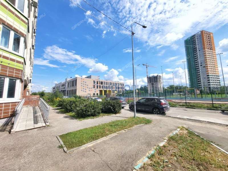 однокомнатная квартира на Украинской улице дом 48