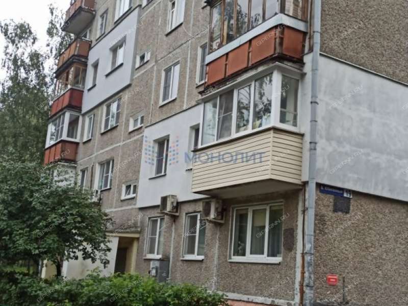 трёхкомнатная квартира на Юбилейном бульваре дом 19