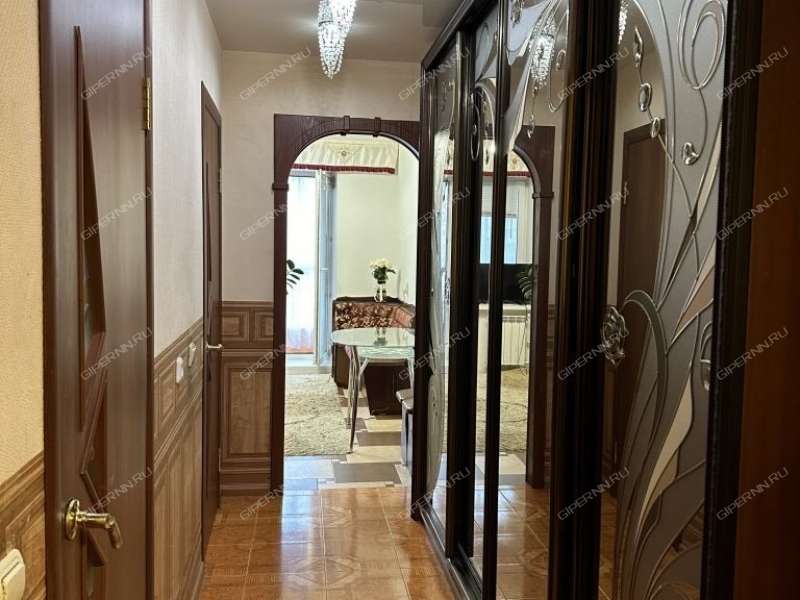 трёхкомнатная квартира на проспекте Гагарина дом 109