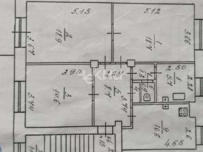 трёхкомнатная квартира на улице Героя Безрукова дом 8
