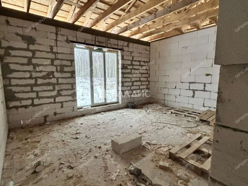 дом на улице Счастливая село Елховка