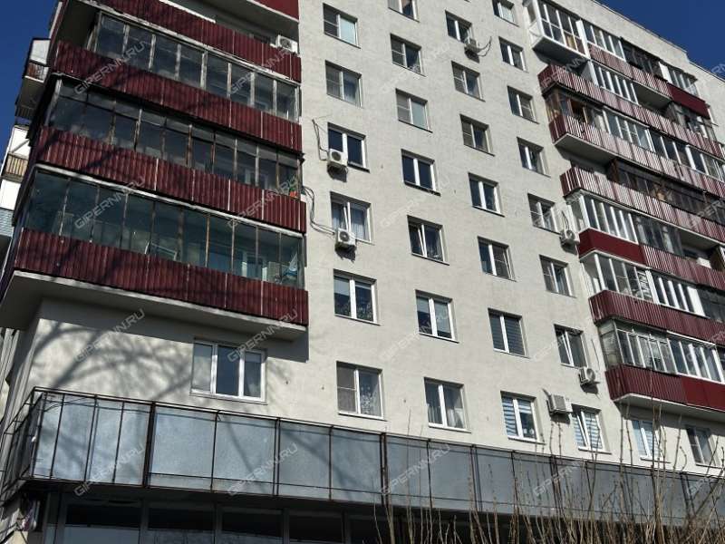 трёхкомнатная квартира на Совнаркомовской улице дом 28