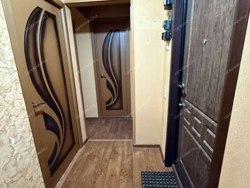 двухкомнатная квартира на улице Политбойцов дом 10