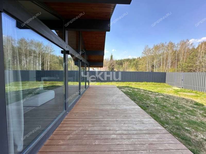 дом на  деревня Лапино