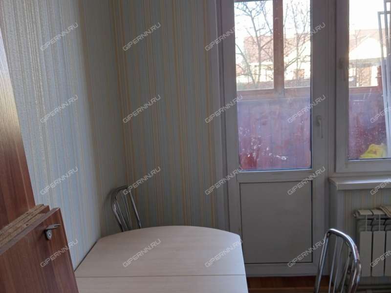 однокомнатная квартира на Берестяной улице дом 2