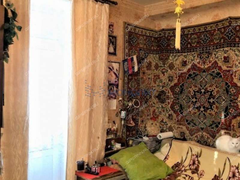 двухкомнатная квартира на улице Движенцев дом 4