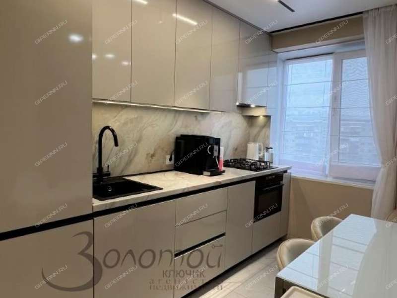 трёхкомнатная квартира на улице Адмирала Макарова дом 5 к2