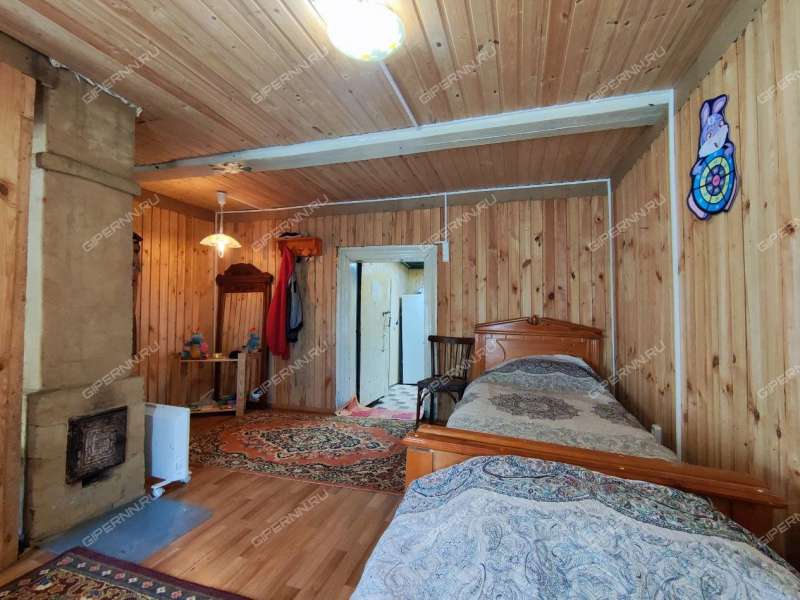 дом на Колхозной улице село Крутой Майдан