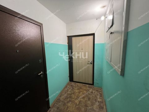 3-komnatnaya-ul-kosmonavta-komarova-d-2-k1 фото