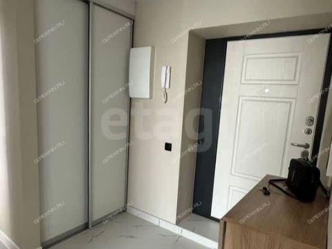 2-komnatnaya-pl-maksima-gorkogo-d-4 фото