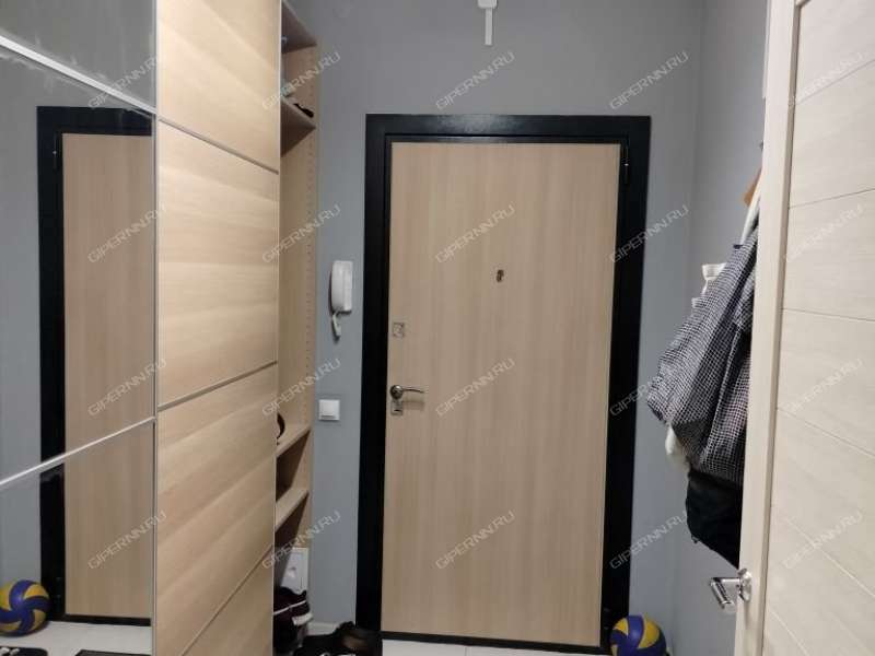 трёхкомнатная квартира на улице Островского дом 15