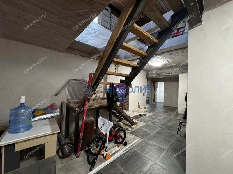 дом на Луговой улице посёлок Ждановский