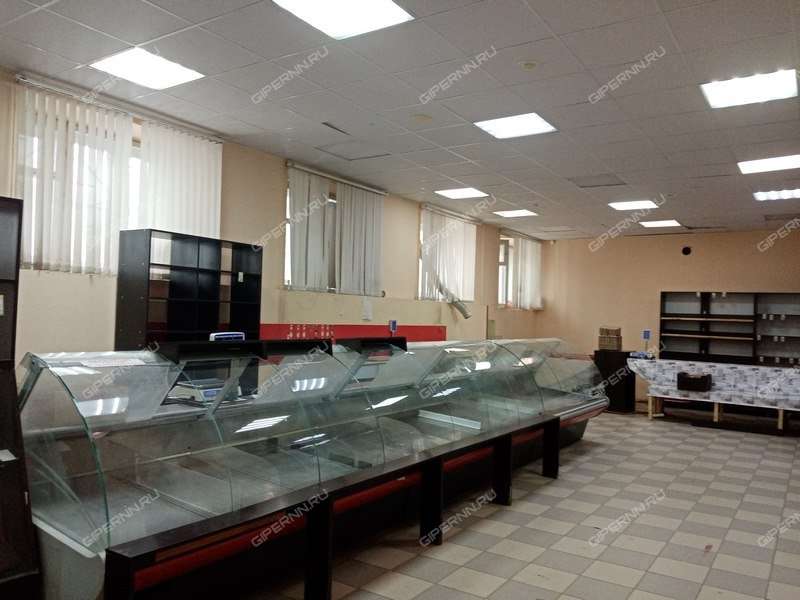 помещение под торговую площадь на Сазанова ул. 2